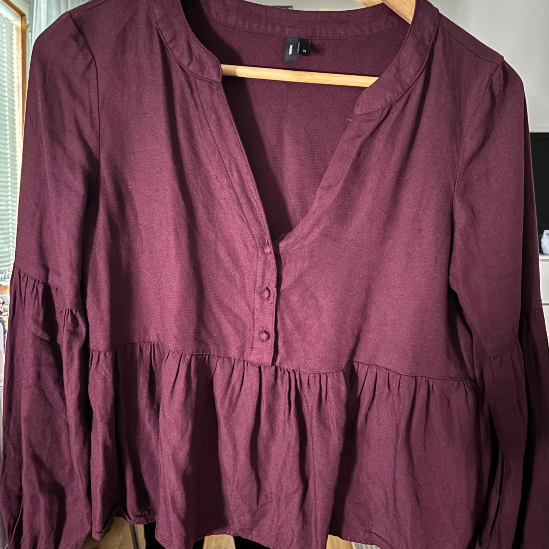 Vinröd blus - 92