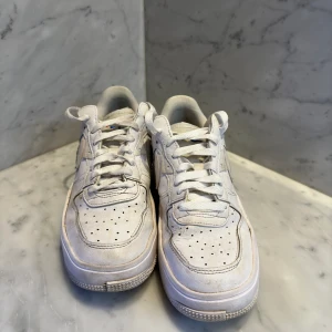 Air force 1 - Strl: 40,5 Hyfsat använda Pris: 100
