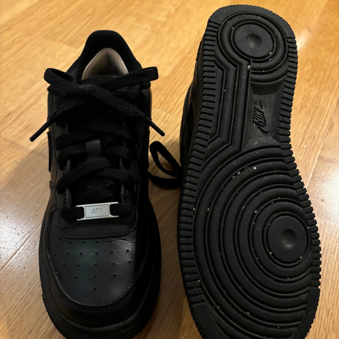 NIKE AIR FORCE 1 - 91