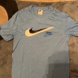 Nike t-shirt - Knappt använd