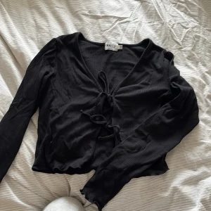 Kofta - Kofta från NA-KD i fint skick. Storlek s. 