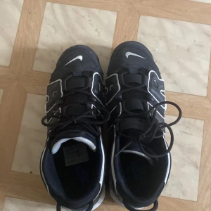 Nike air - Bra kvalitet på skorna Äkta skor pris kan diskuteras 