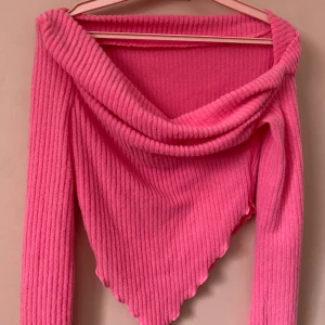 Rosa stickad - Rosa offshoulder stickad tröja från shein  Aldirg använd