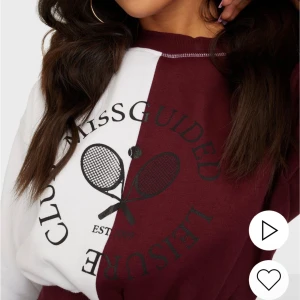 Sweatshirt - Köpt från Nelly, använd 1 gång. Cropped sweatshirt i storlek 37. Väldigt bra material, märket är Missguided. 