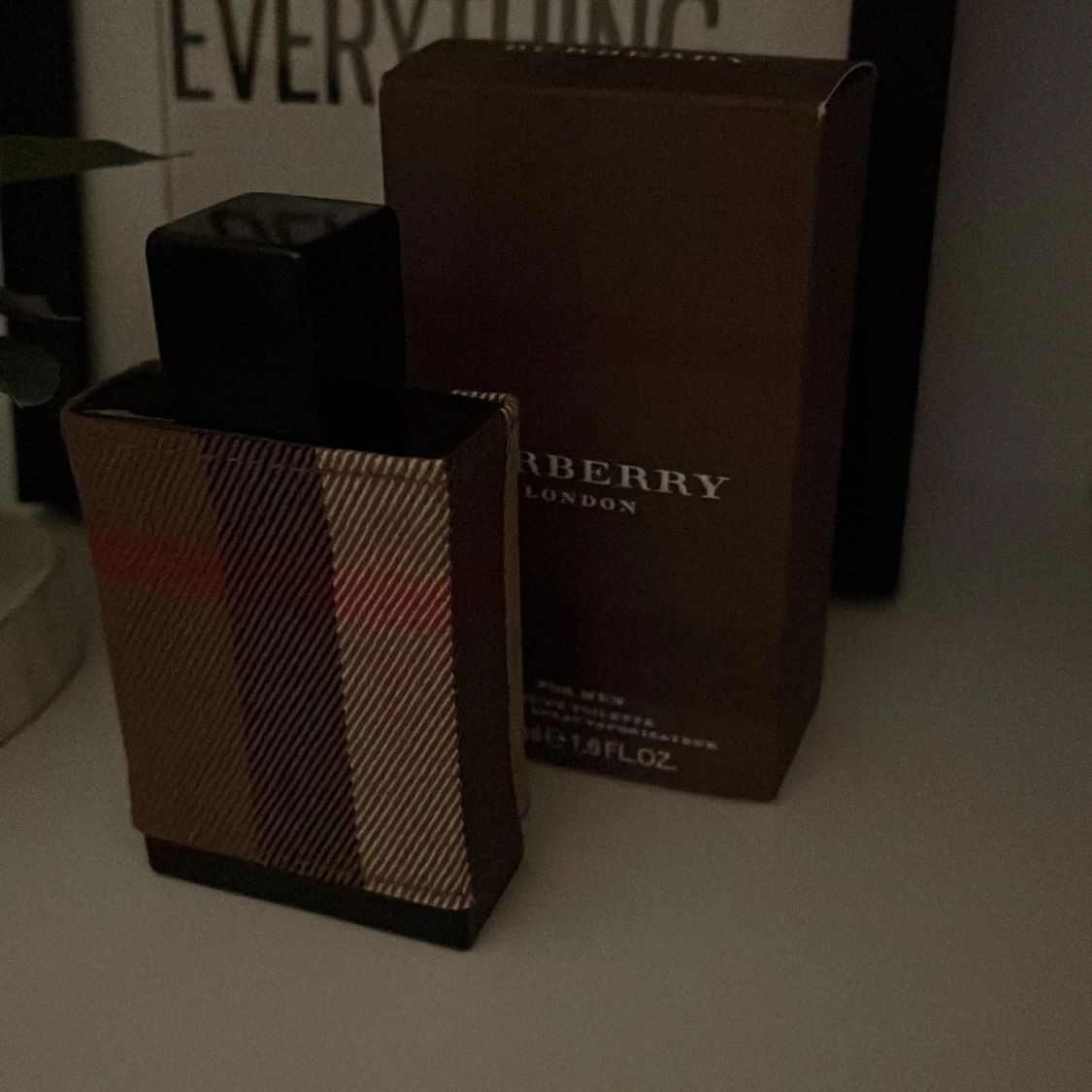 Oanvänd burberry parfym  - 91