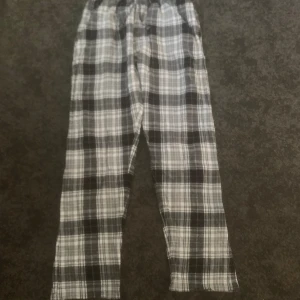 Pyjamasbyxor från Cubus.  - Go pyjamasbyxor från Cubus, sick 10/10 stl M