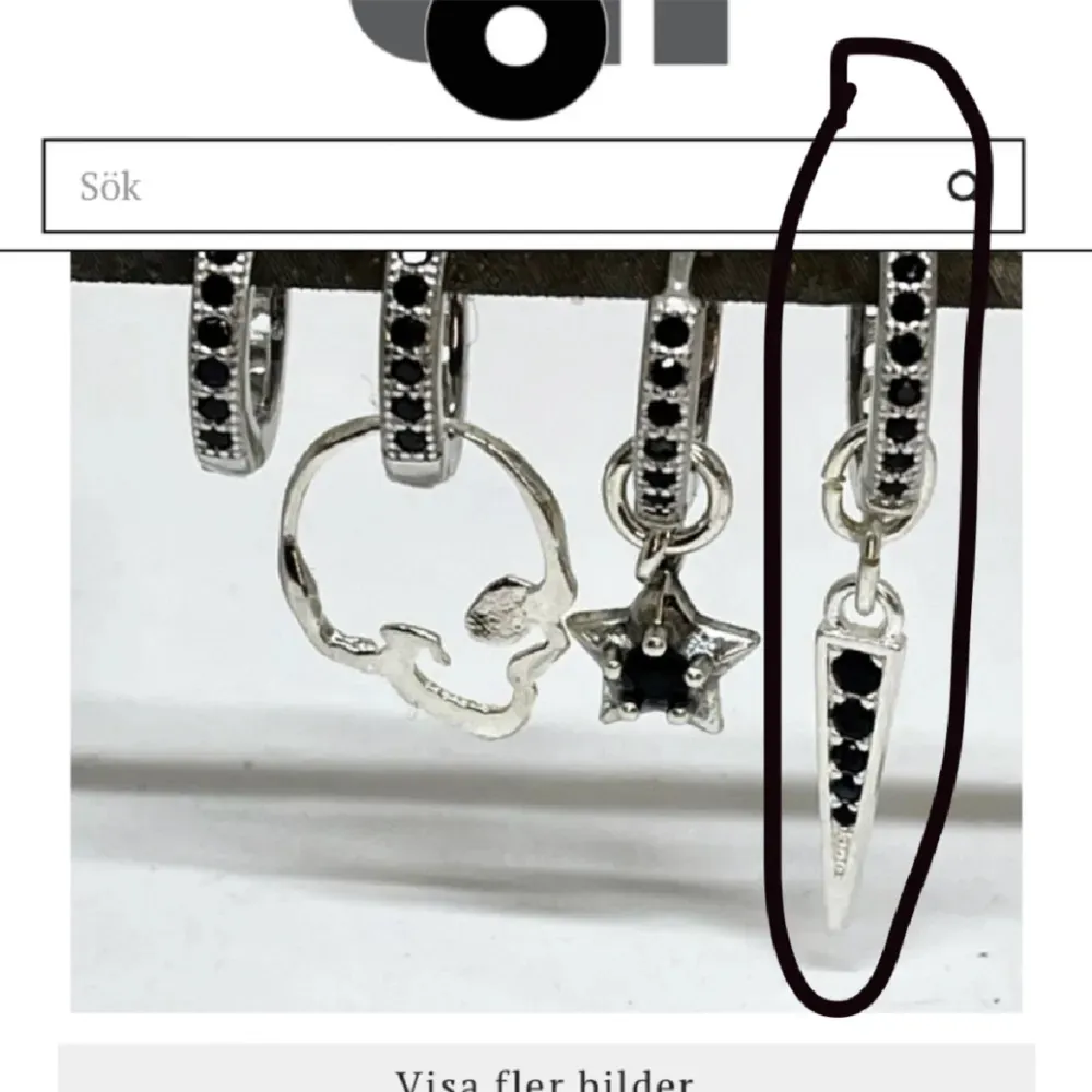 Jättefina L8tta Hasselblad örhängen 💗originalpriset är 350 kr styck men jag säljer dem för 400 kr tillsammans 🌸se att ena örhänget är längre än det andra 🫶. Accessoarer.