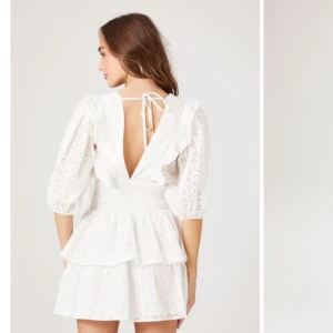 Söker denna klänning  - Jag söker denna klänning i stolek s eller xs 