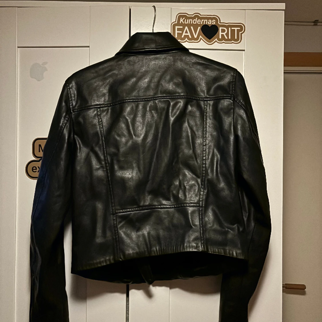 En skinnjacka  - 90