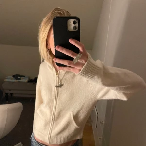 kofta - jätte fin kofta, passar xs och kommer inte till använding ❣️