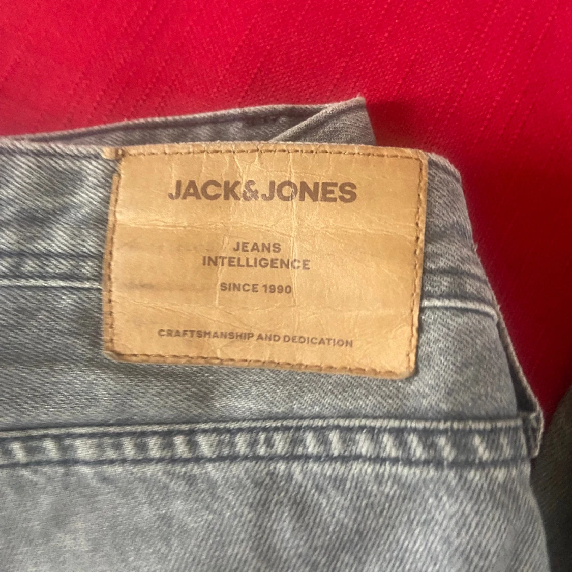 Grå Jack and Jones jeans - 90