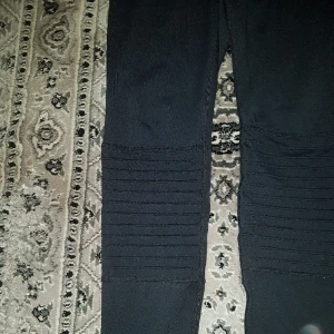 Amin - Gott .stl s med långa ben