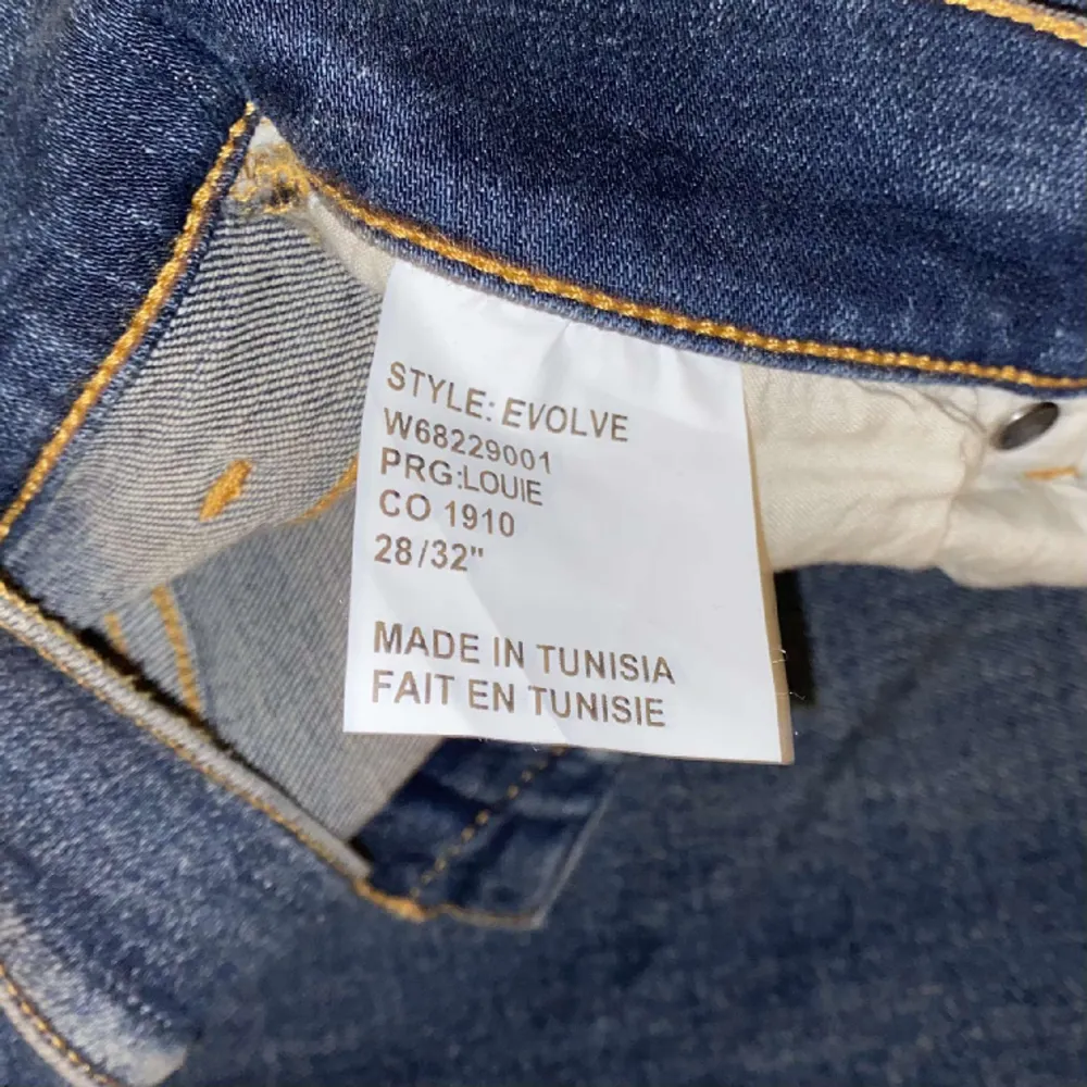 Feta Tiger of Sweden jeans aldrig använda inga defekter, storlek 28/32, skriv vid någon fråga!. Jeans & Byxor.