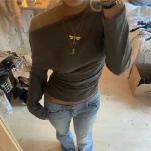 Topp - SUPER snygg, tryck gärna köp nu ❣️