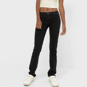 Svarat stravarius jeans  - Säljer dessa jätte snygga svarat stravarius jeansen❤️ kommer ej till användning 