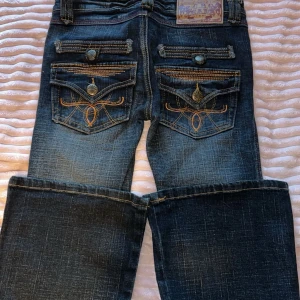 Lowwaist jeans  - Säljer dessa as snygga lowwaist jeans. Stolek 58 är det ända som står. BCBC jeans.