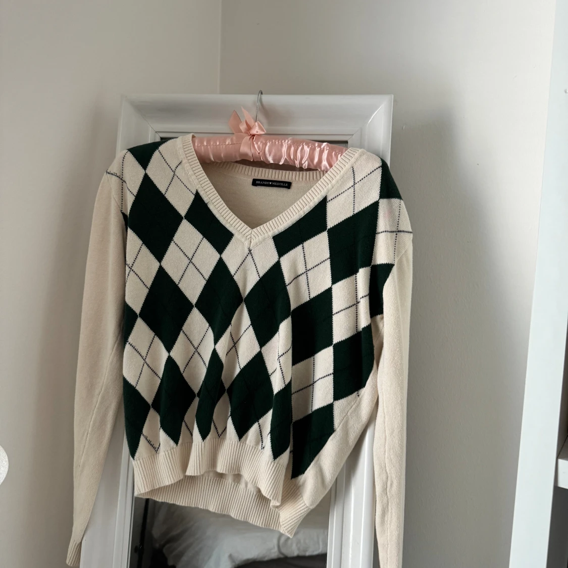 Brandy Melville pullover - 90