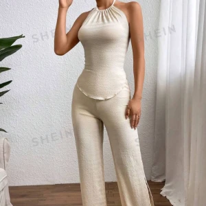 Två del outfit  - Helt nytt sett från PLT köpt för 370kr Aldrig använd nytt pris 250kr