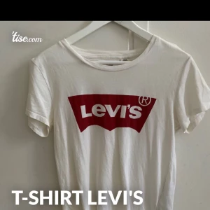 T-shirt Levi's  - Levis T-shirt. 