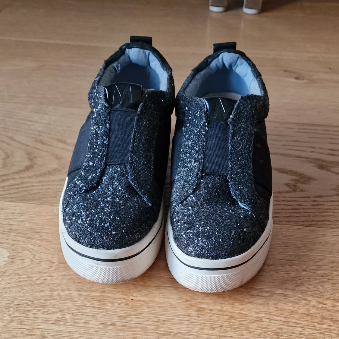 Mariamare sneakers med glitter - 90