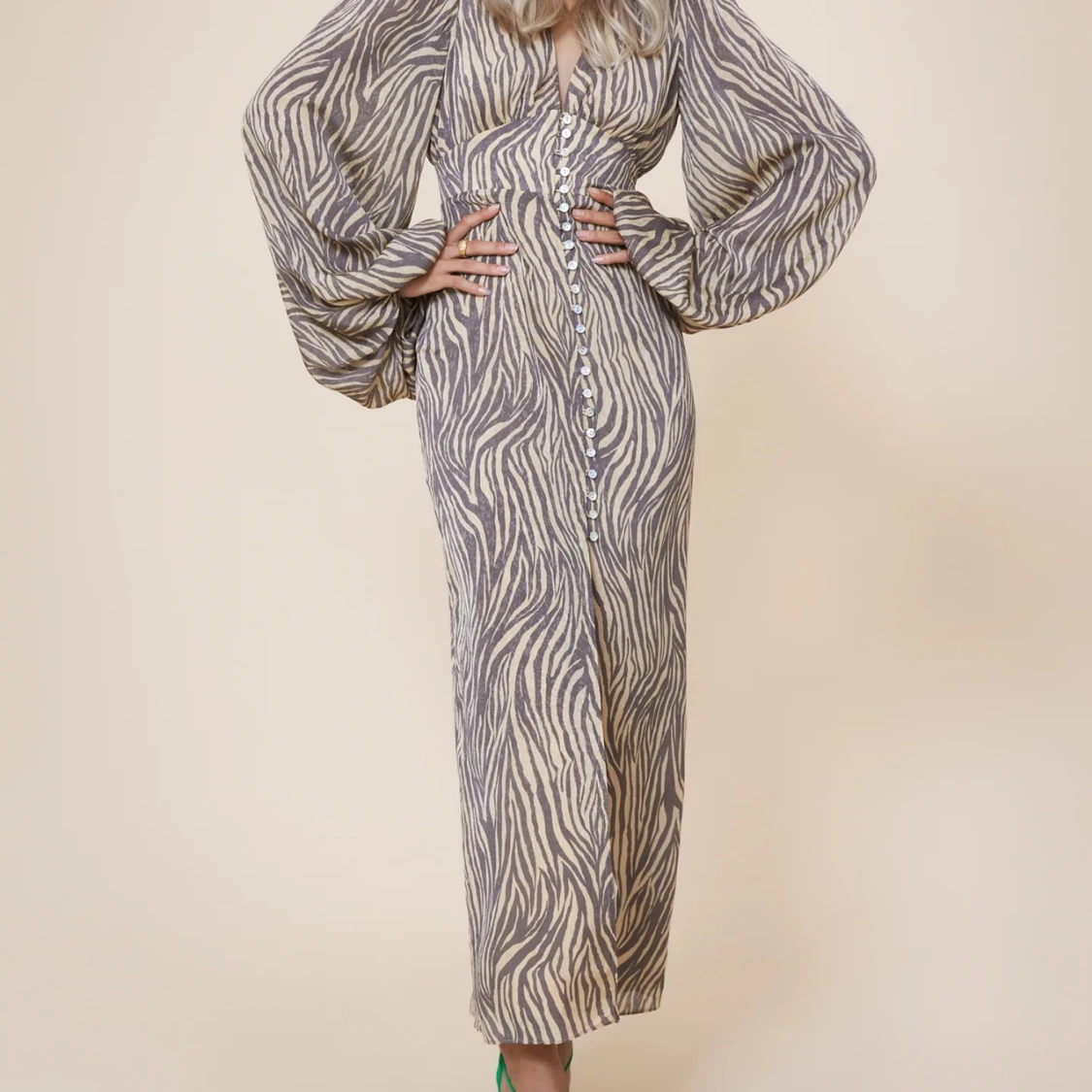 Adoore klänning zebra