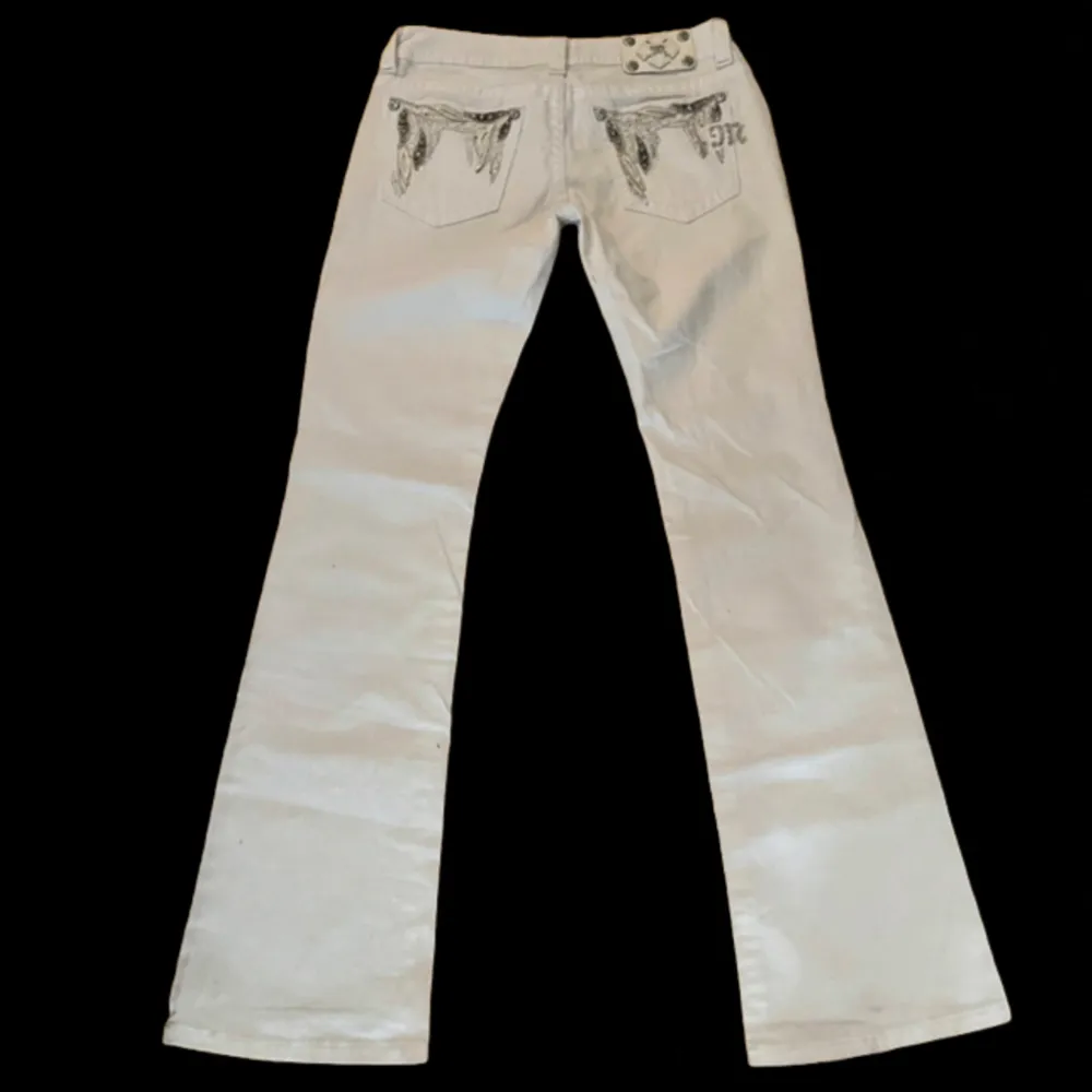 vita bootcut miss me jeans🚐🎀🙀 pris går att diskutera‼️‼️🐿️. Jeans & Byxor.