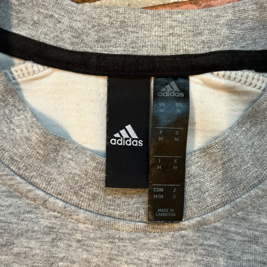 Adidas tröja - 91