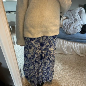 Långkjol  - Långkjol från lindex nypris var runt 400 tror jag 