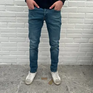 Gstar raw slim jeans || Nyskick, knappt användna || Passar 165-175 cm || Skriv vid minsta fundering! Mvh, CH 