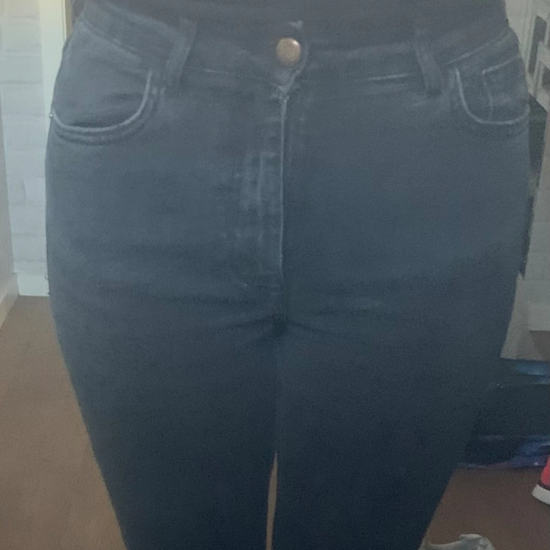 Svarta bootcut jeans från zara  - 90