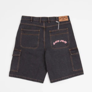 Cashonly jorts - Cashonly short eller jord denim tvättade med snören, aldrig nånsin andvänt, nypris är 800, e slutsålda överallt nu