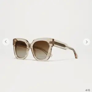 Superfina solglasögon med beige ram❤️Endast använda ett fåtal gånger så original formen är kvar!❤️