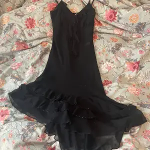 Superfin midilång klänning ❣️ vintage h&m