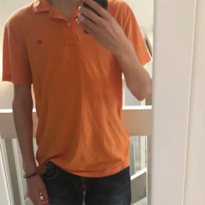 Ralph lauren piké  - Riktigt snygg orange Ralph lauren piké👕för endast 100kr 💯skriv om ni har några frågor! 😊😉