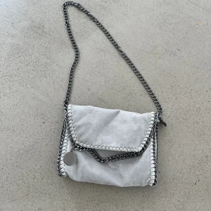 Super fin väska -  Säljer denna väska då den inte kommer till användning  