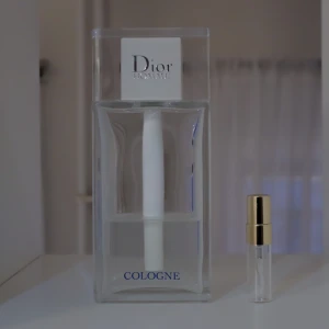 3ML splitt på Dior Homme cologne  - Splittar Dior homme Cologne i 3ML glasdekant med metallsprej för 59kr⚠️  Finns referenser🙂 Postas inom 24 timmar⏱️ Skickar bild vid postlådan och ansvarar inte för eventuellt slarv från postnord🫱🏻‍🫲🏽📮 