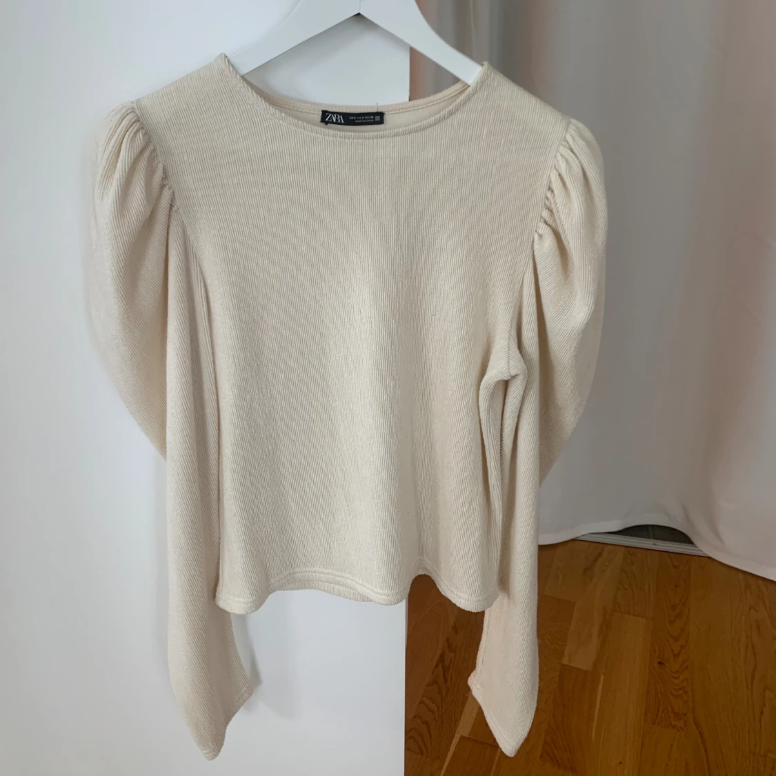 Zara tröja