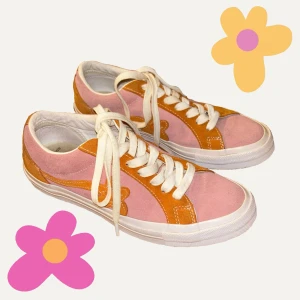 Converse One Star x Golf Le Fleur  - Converse One Star x Golf Le Fleur, använda bara några få gånger! Bra skick, inga fläckar. Storlek 7.5 UK size (strl 41)