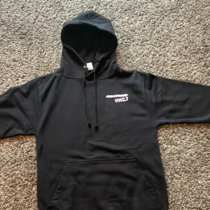 Joe & the Juice Hoodie - Har en ny hoodie.  ny pris 5800kr säljer den för 4000. storlek s 