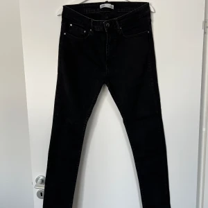 Zara jeans - Very good condition. Skinny Jeans