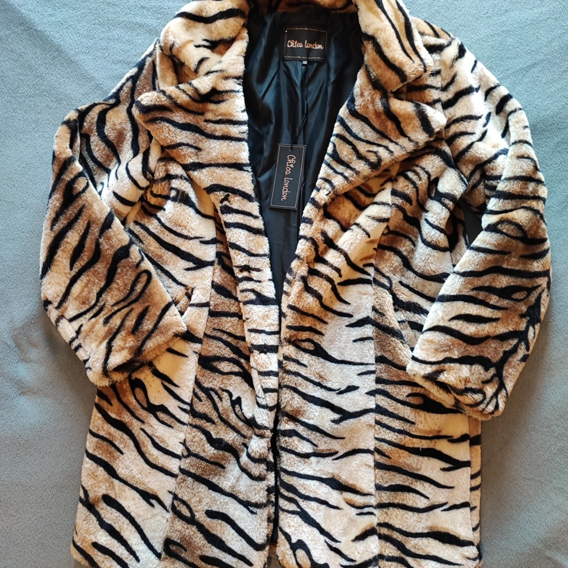 Kvinnlig kavaj av Chica London