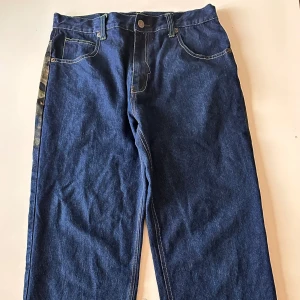 Raw Blue jeans - Nyskick.  Storlek W36 L32 