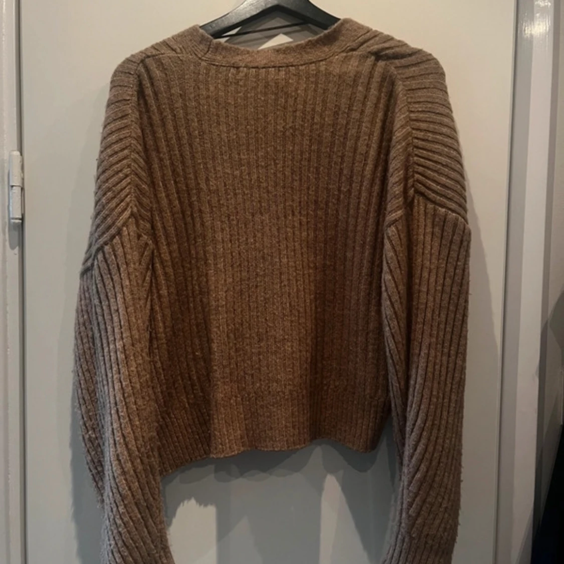 Stickad kofta Chiquelle  - 90