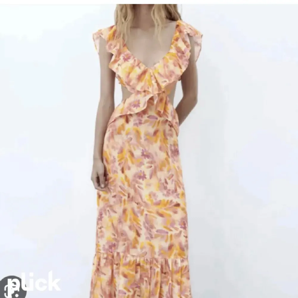 Söker denna klänningen i xs-s från zara!. Klänningar.