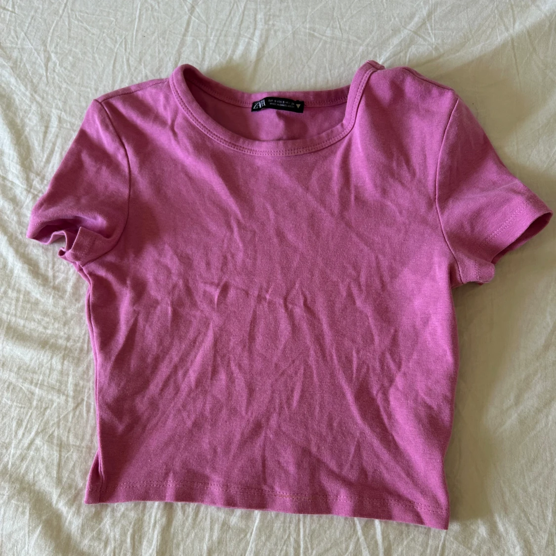 Rosa croppad t-shirt  - 90