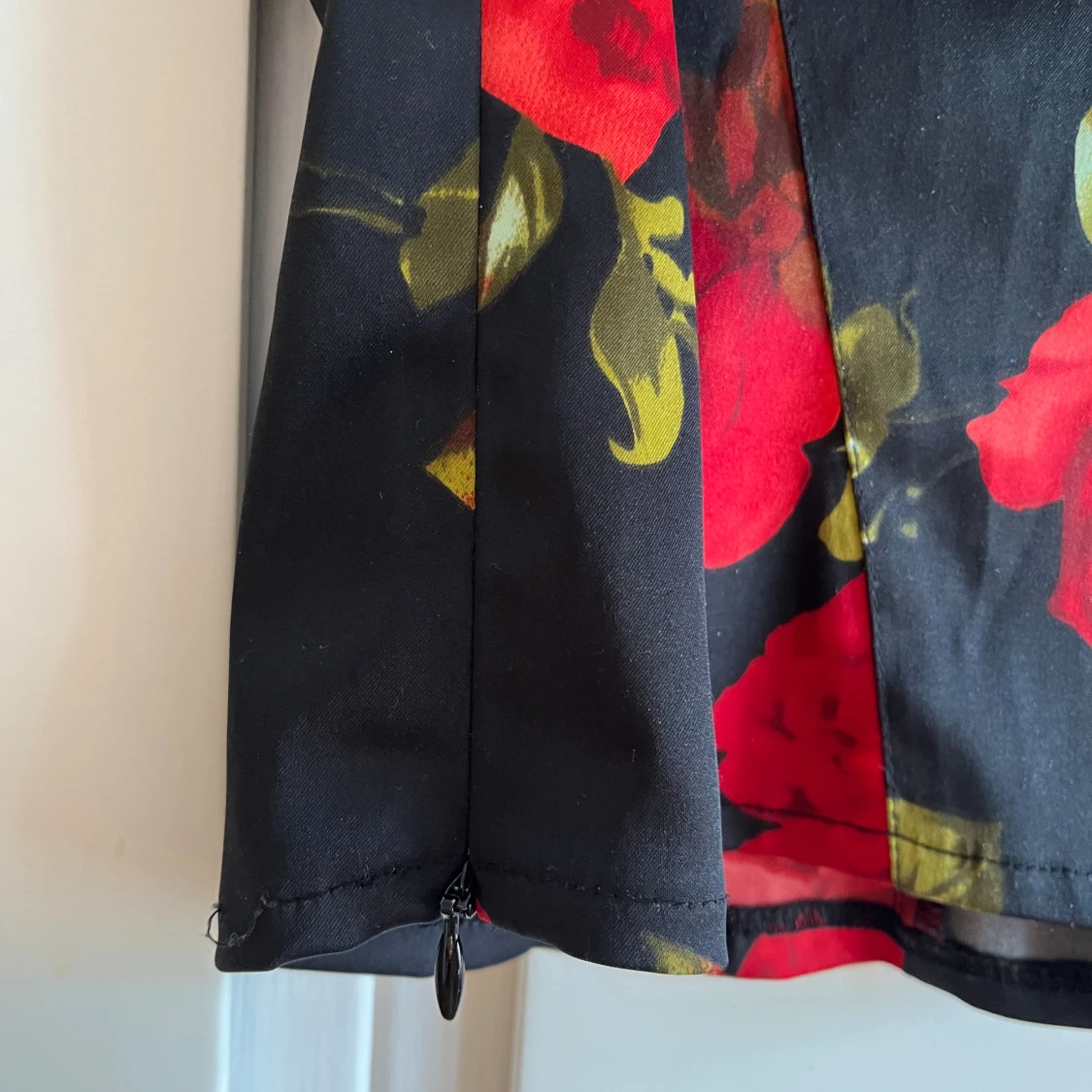 Topp med blomtryck  - 91