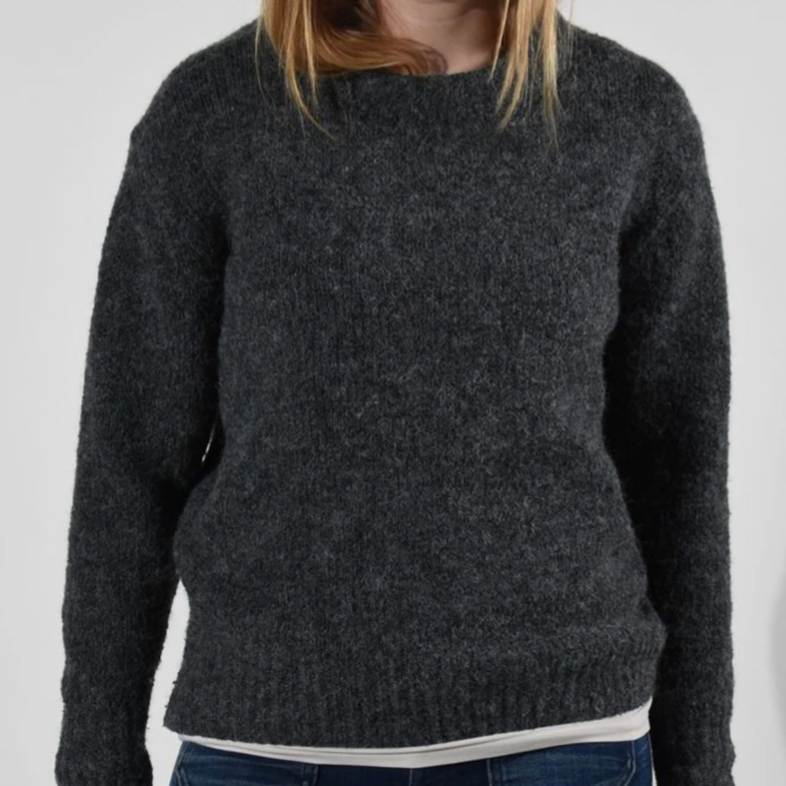 Mörkgrå stickad tröja från H&M - 91