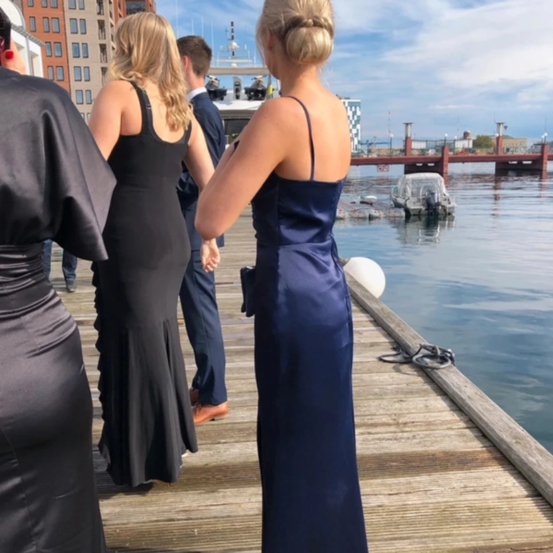 Marinblå Balklänning  - 91