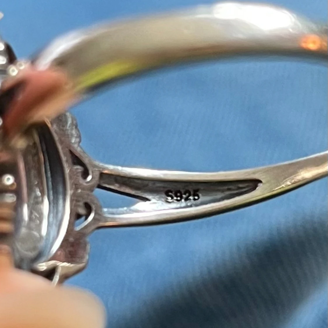 äkta silver ring med månsten - 90