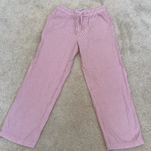 Pyjamasbyxor  - Pyjamasbyxor ifrån lager 157, Strl 160. Fint skick